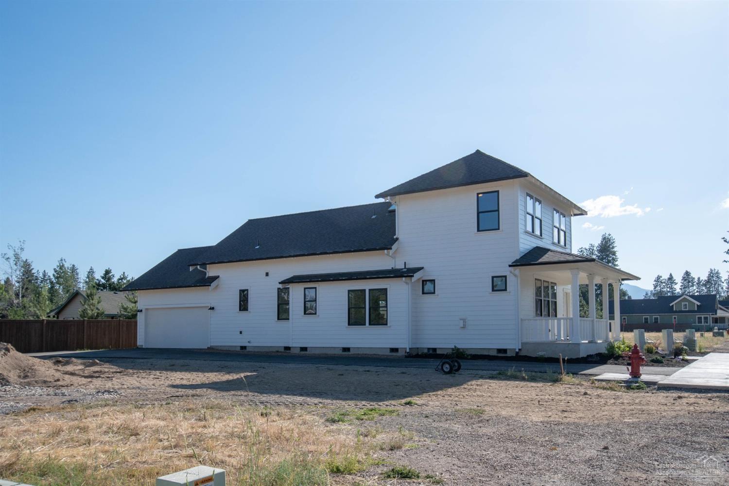 SaddleStone - Residential