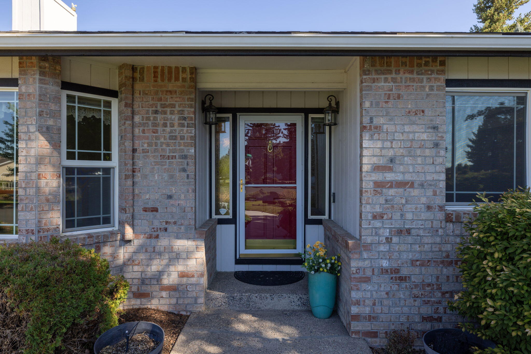 2114 NW Canyon Drive OR