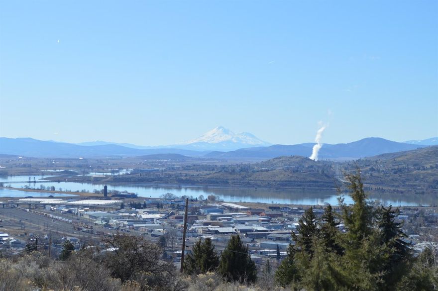 Absolutely stunning views in the Hot Springs Area. Don't miss this opportunity for a rare find of acreage close to town. Zoning-Non-Resource; Property is in County vs. City; Property resides outside the Urban Growth Boundary; Could potentially be used for Residential home or home sites; Well and Septic would be acceptable according to County Planning. All Buyers to due their own due diligence. There is power to the property. Gravel road in place. Access off of Duffy road. Current lease on the subject property. Month to month, with a 6 month termination notice required. Approx. $165.00 per month. Currently used as a communication site.