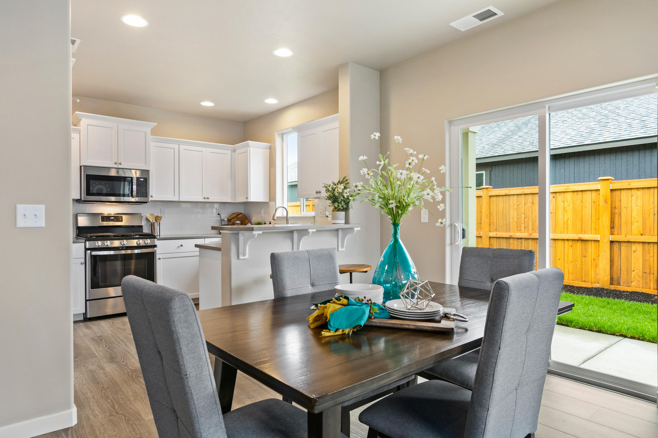 Mckenzie Meadow Vill - Residential