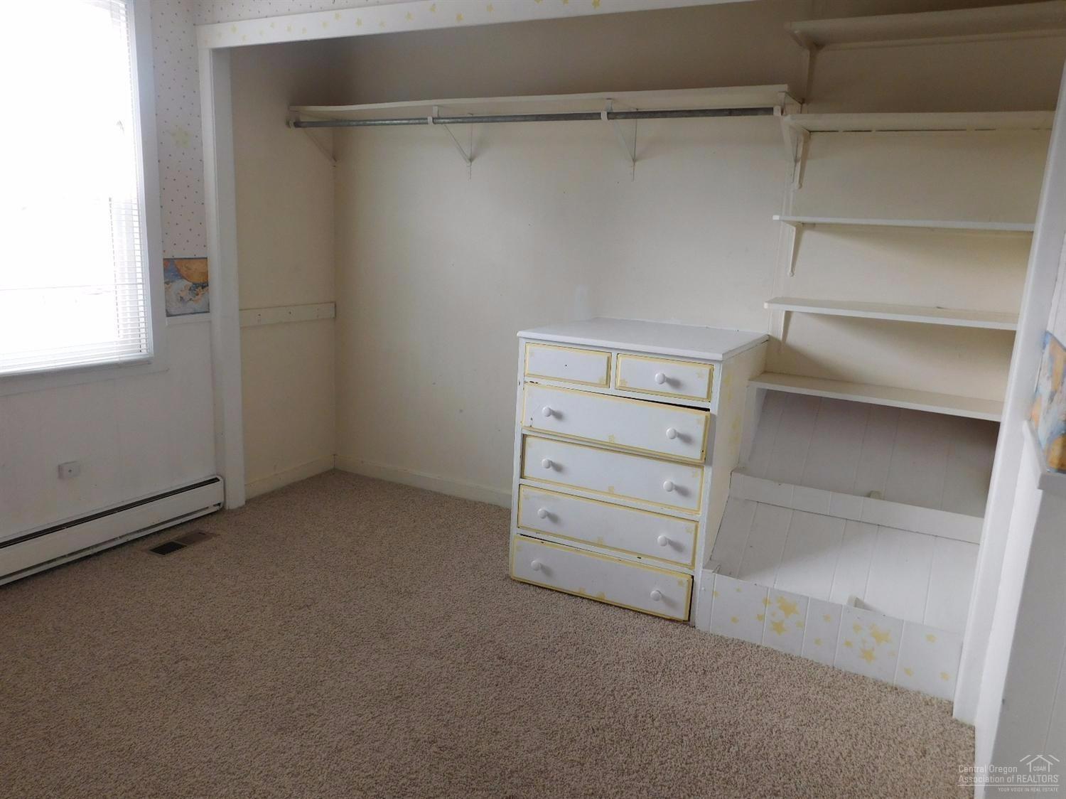 Schnoors - Residential