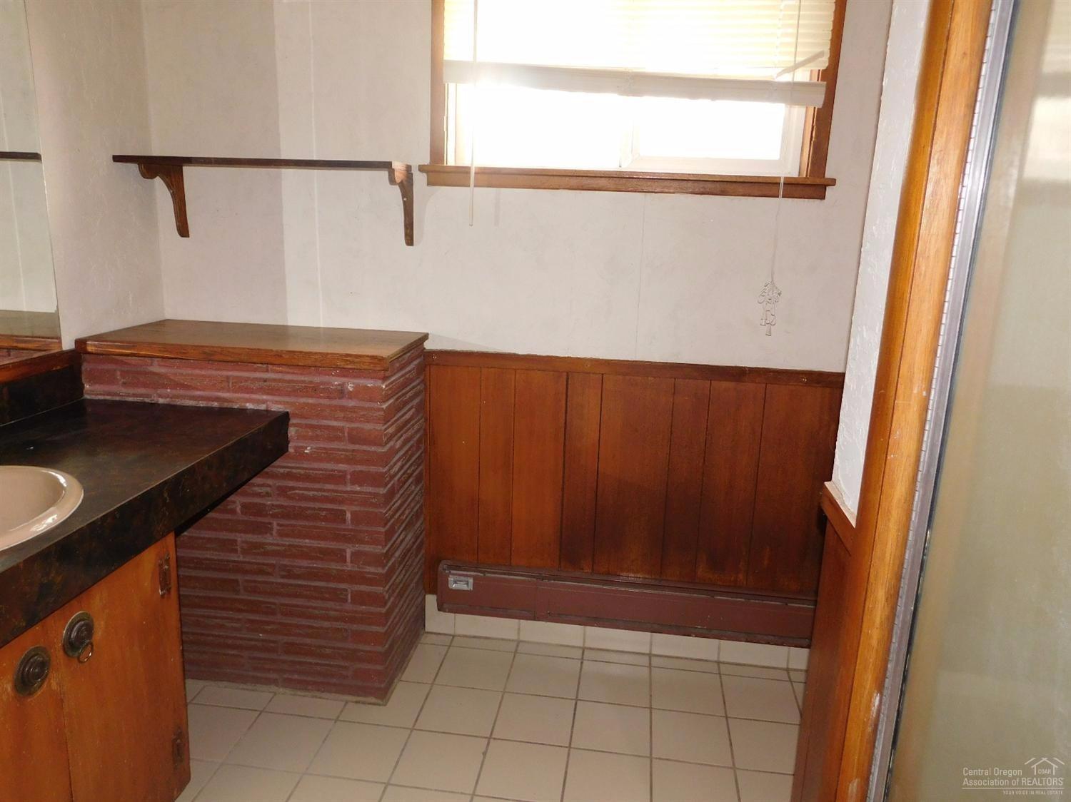 Schnoors - Residential