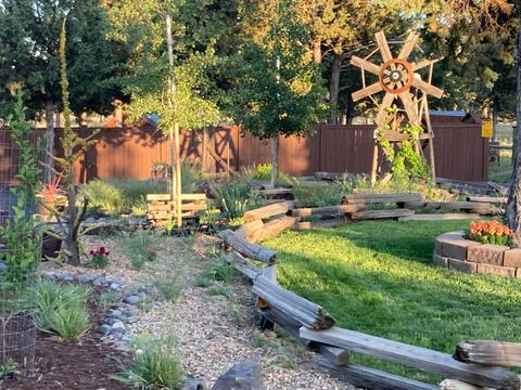 Tiny photo for 6014 SE Cedar Hills Court, Prineville, OR 97754 (MLS # 220217170)