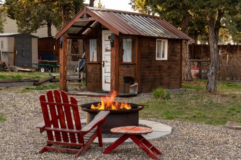 Tiny photo for 6014 SE Cedar Hills Court, Prineville, OR 97754 (MLS # 220217170)