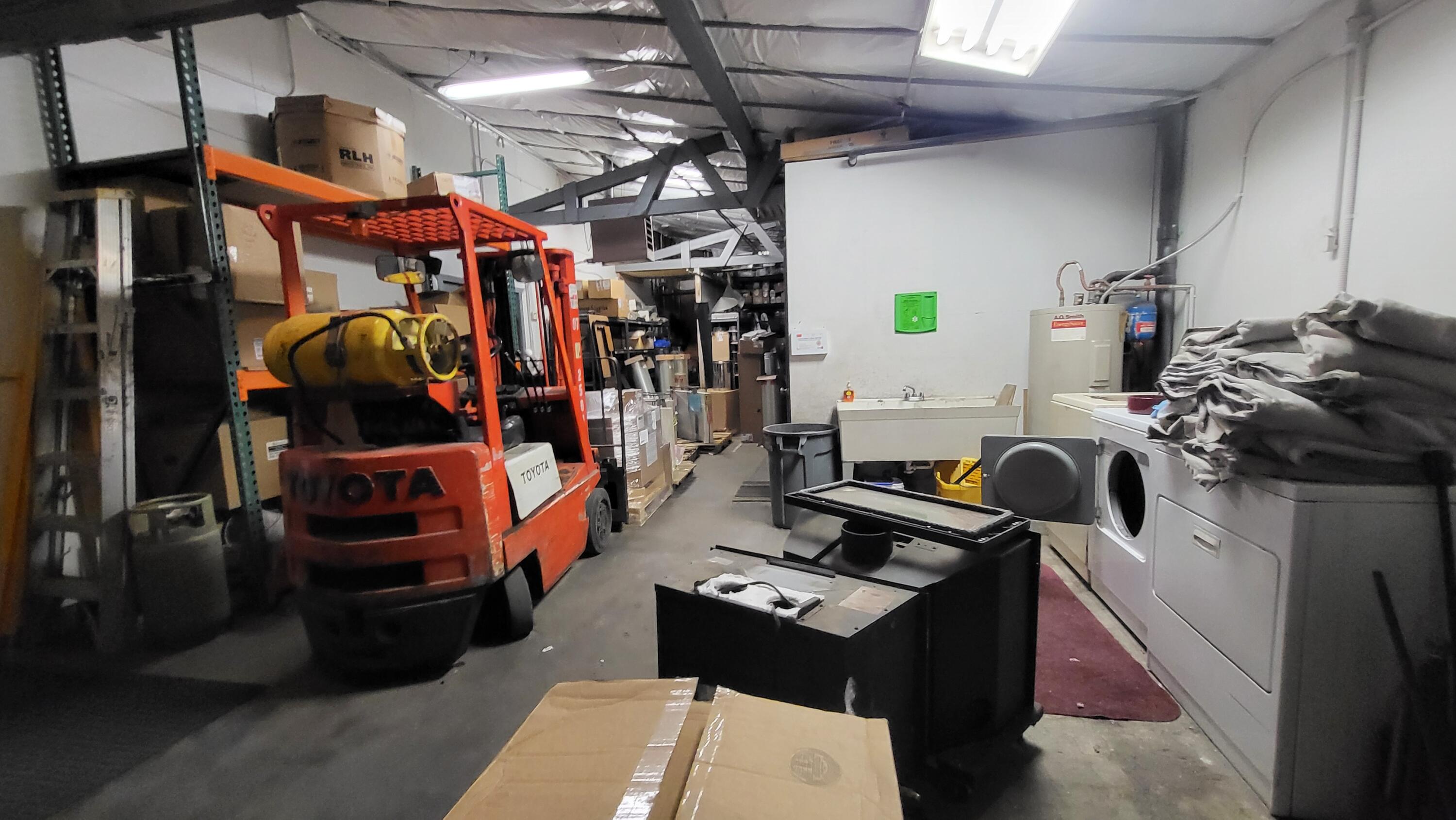 CLAB - Commercial Sale