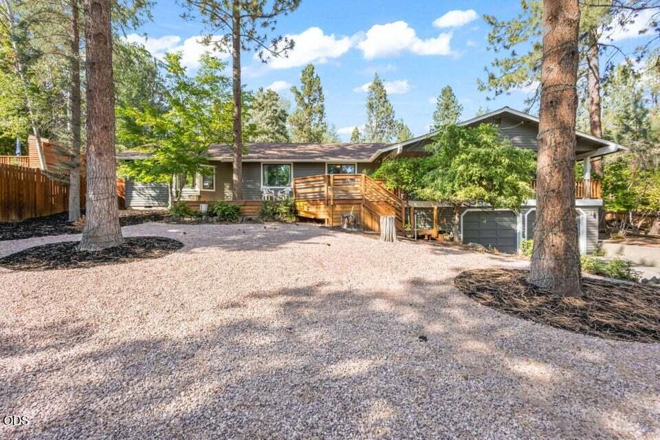 1510 NW West Hills Avenue