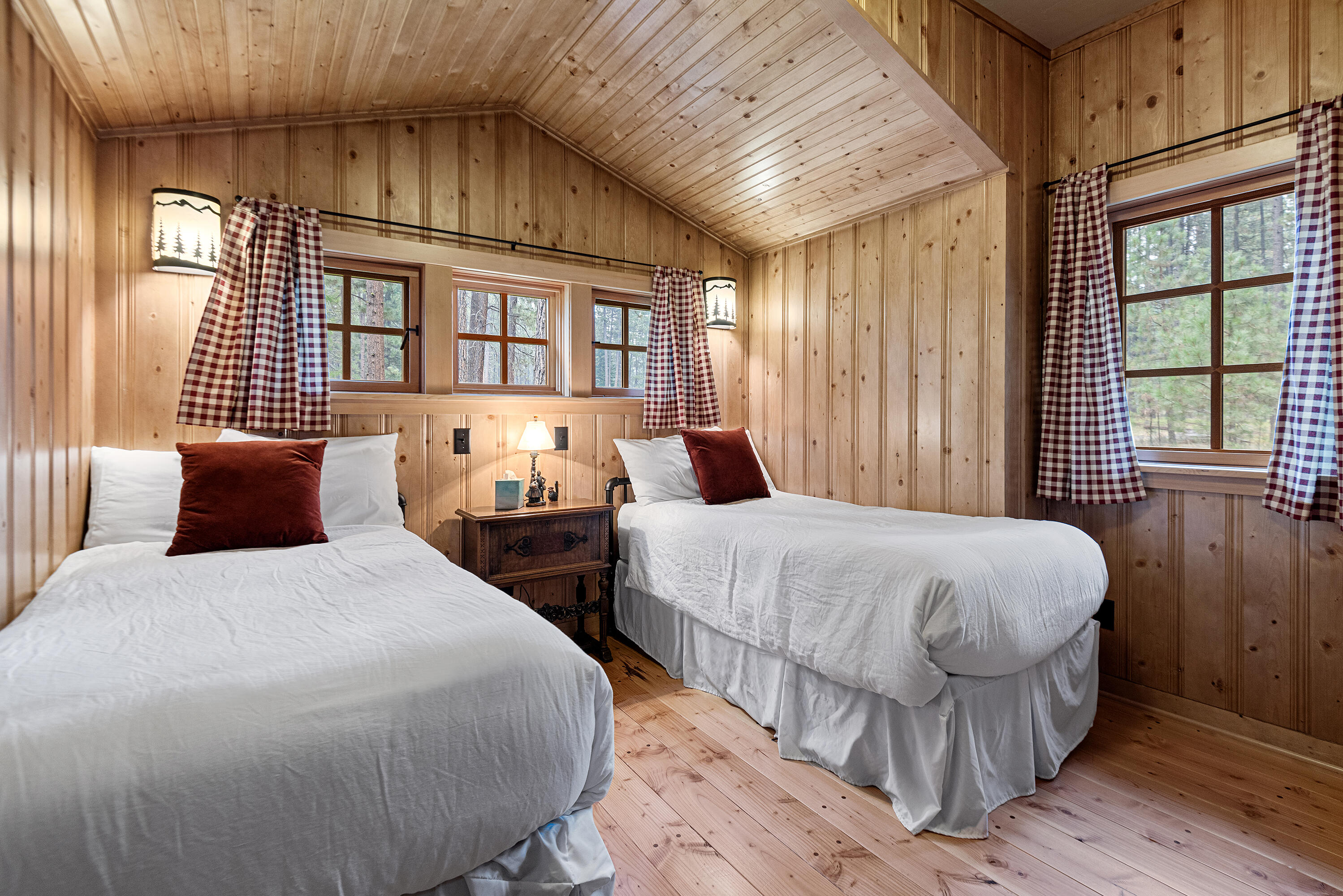 Lake Creek Lodge - Residential