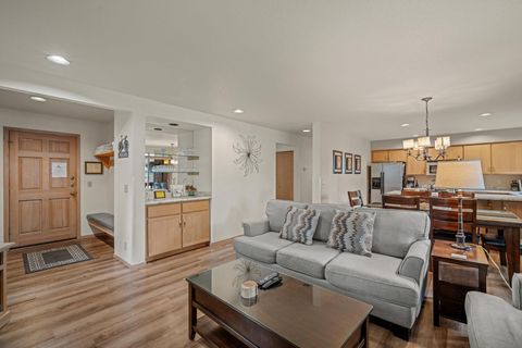 Tiny photo for 57393 Beaver Ridge Loop #39B2, Sunriver, OR 97707 (MLS # 220210186)