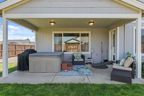 Tiny photo for 3949 Connor Drive, White City, OR 97503 (MLS # 220219625)