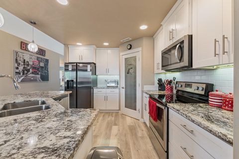 Tiny photo for 3949 Connor Drive, White City, OR 97503 (MLS # 220219625)