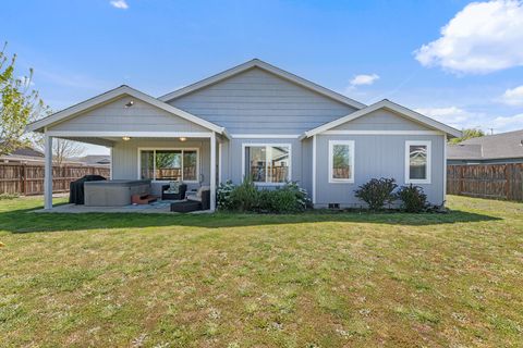 Tiny photo for 3949 Connor Drive, White City, OR 97503 (MLS # 220219625)