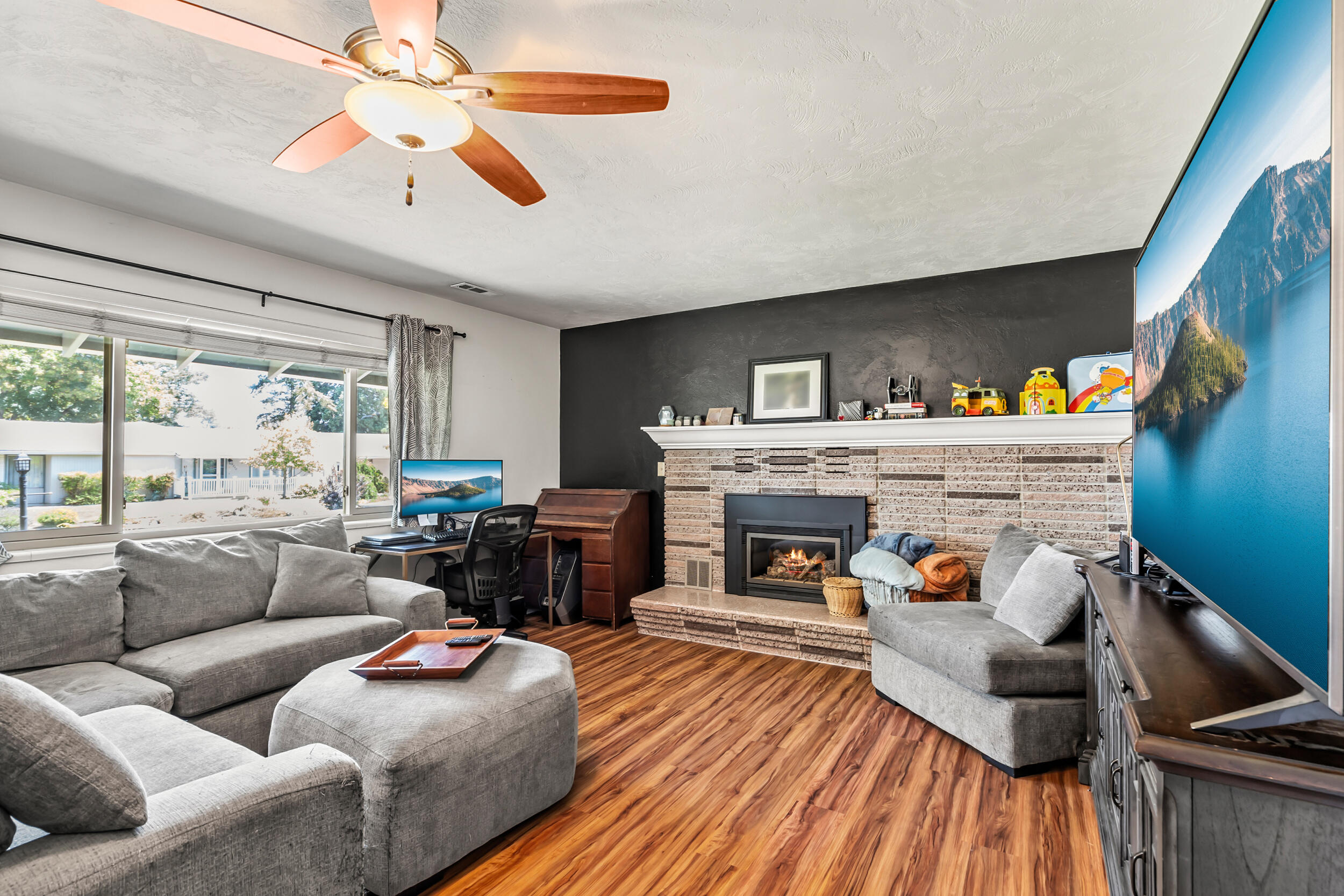 El Reina Subdivision - Residential