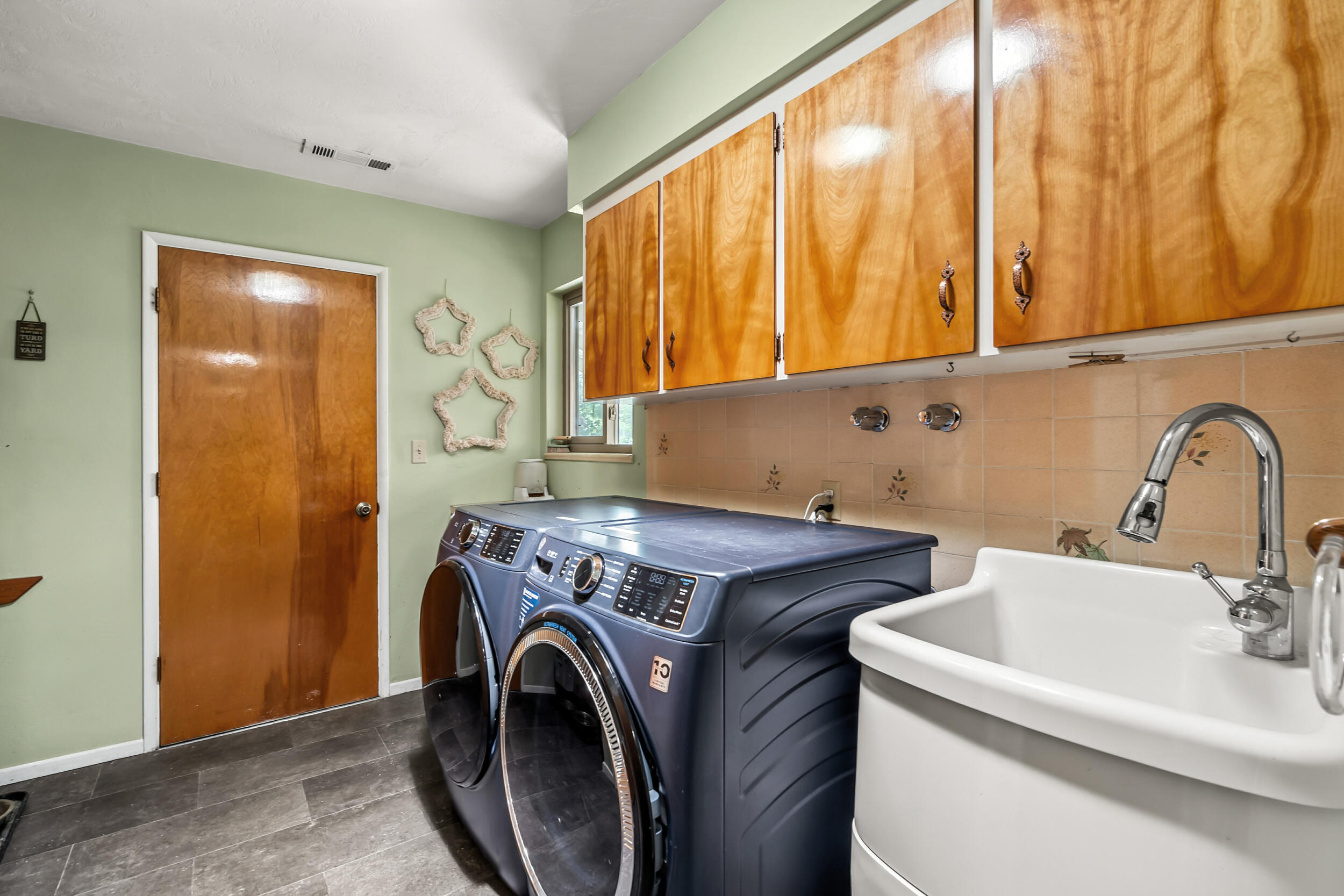 El Reina Subdivision - Residential