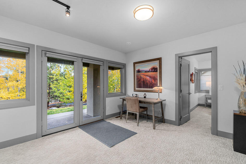 Three Pines - Residential