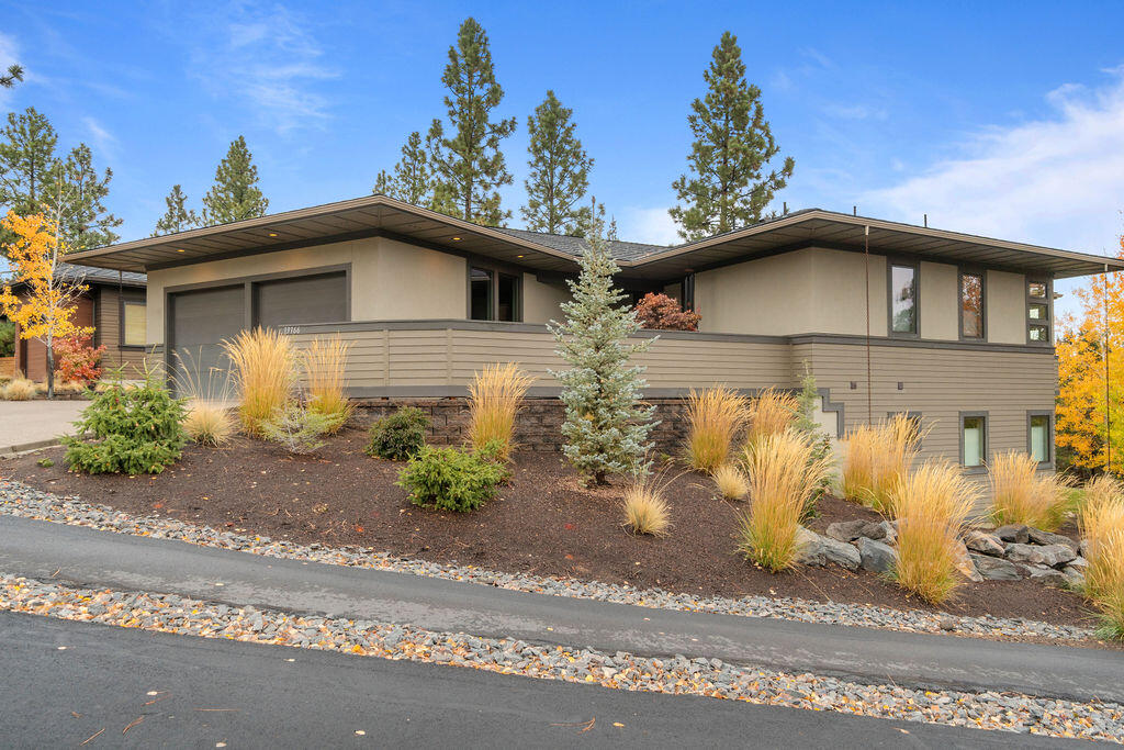 Three Pines - Residential