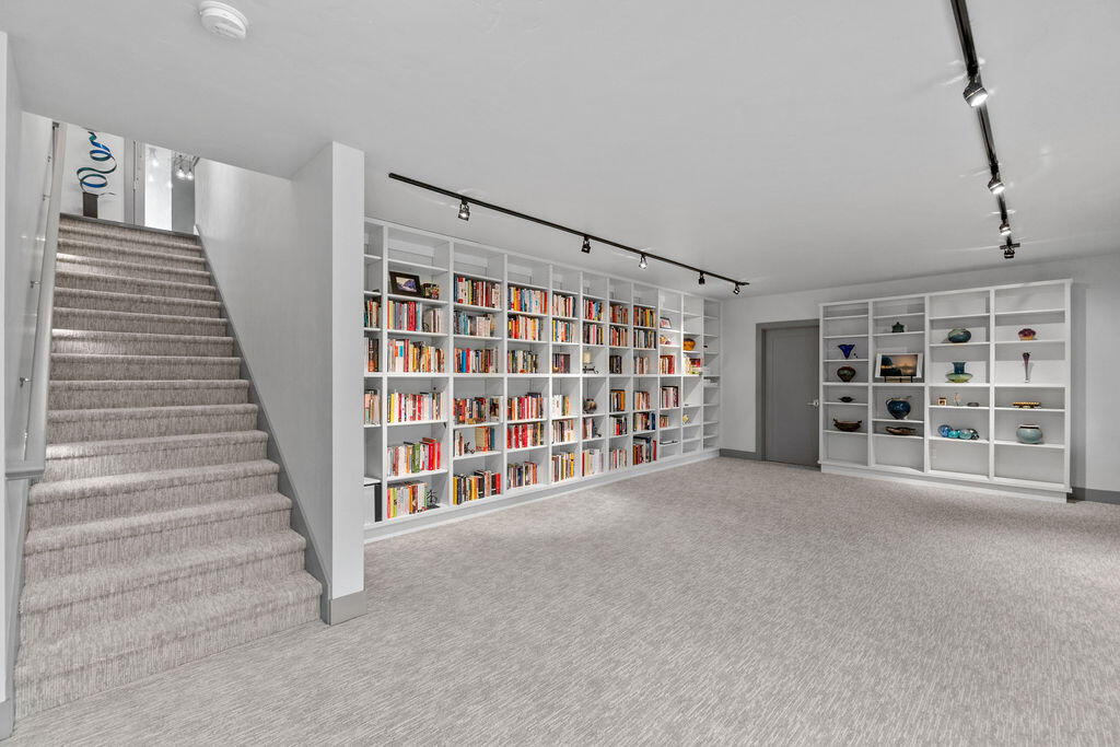 Three Pines - Residential