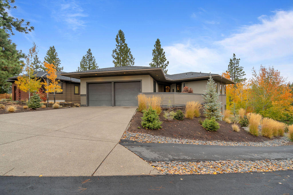 Three Pines - Residential