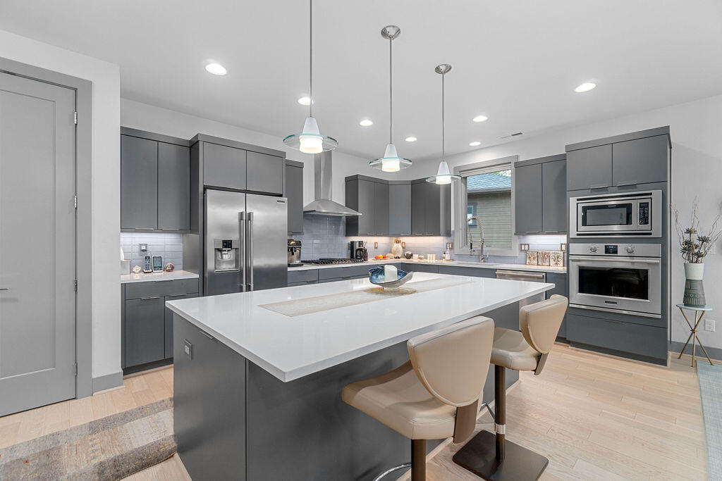 Three Pines - Residential