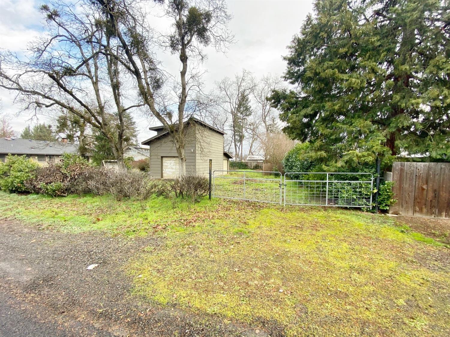 Dark Hollow Estates - Residential