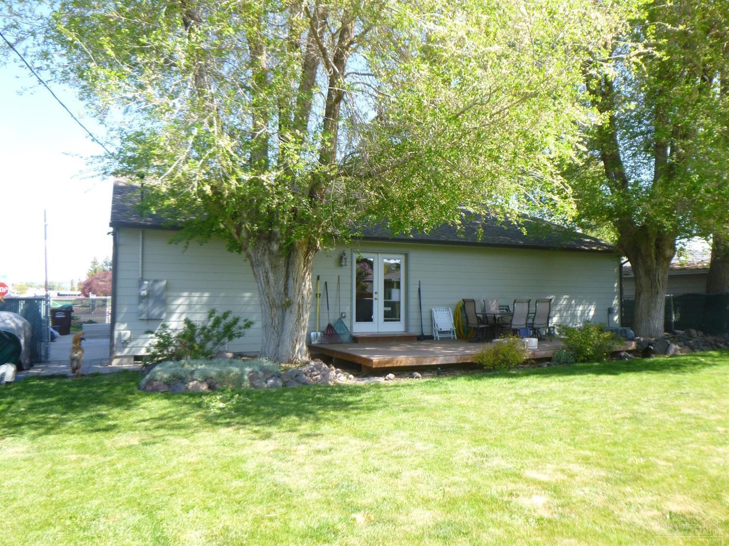 Oregon + Western - Residential