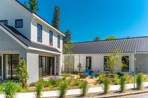 Tiny photo for 15 NW St Helens Place # 1 & 2, Bend, OR 97703 (MLS # 220212891)