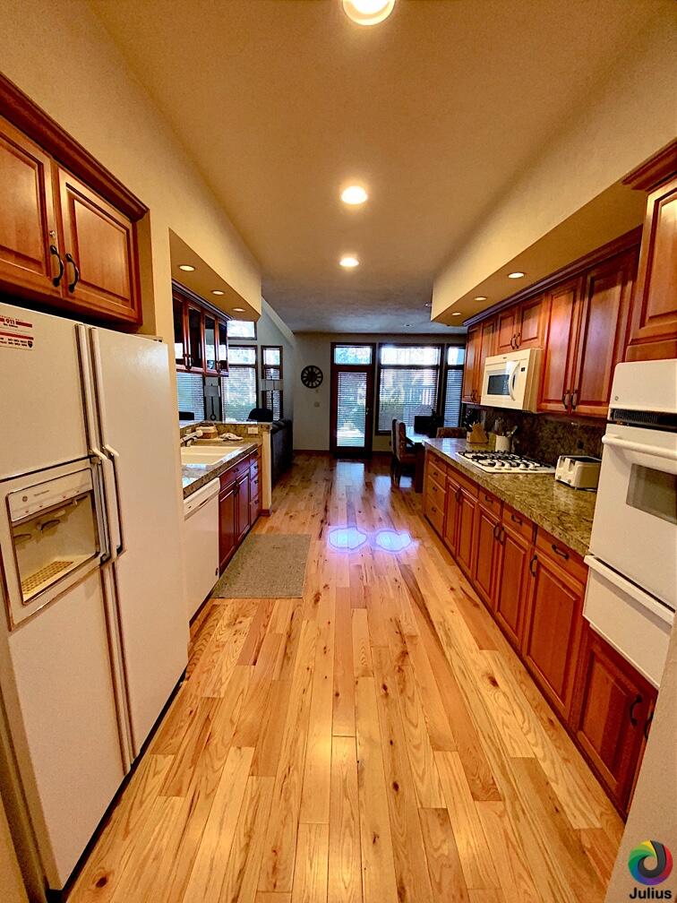 StoneTH - Residential