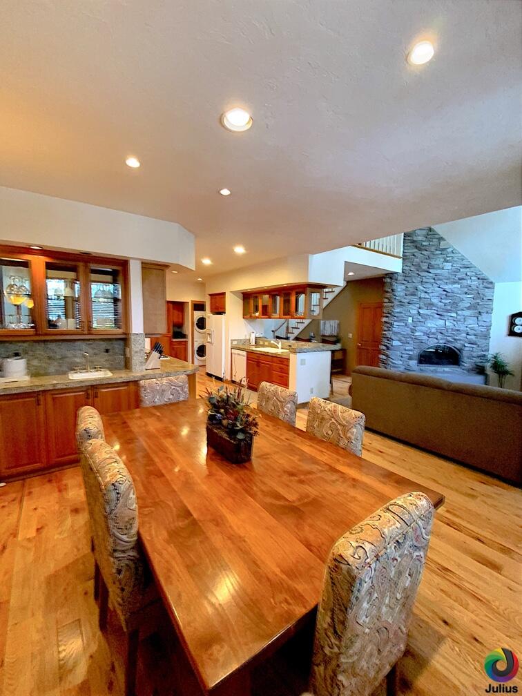 StoneTH - Residential