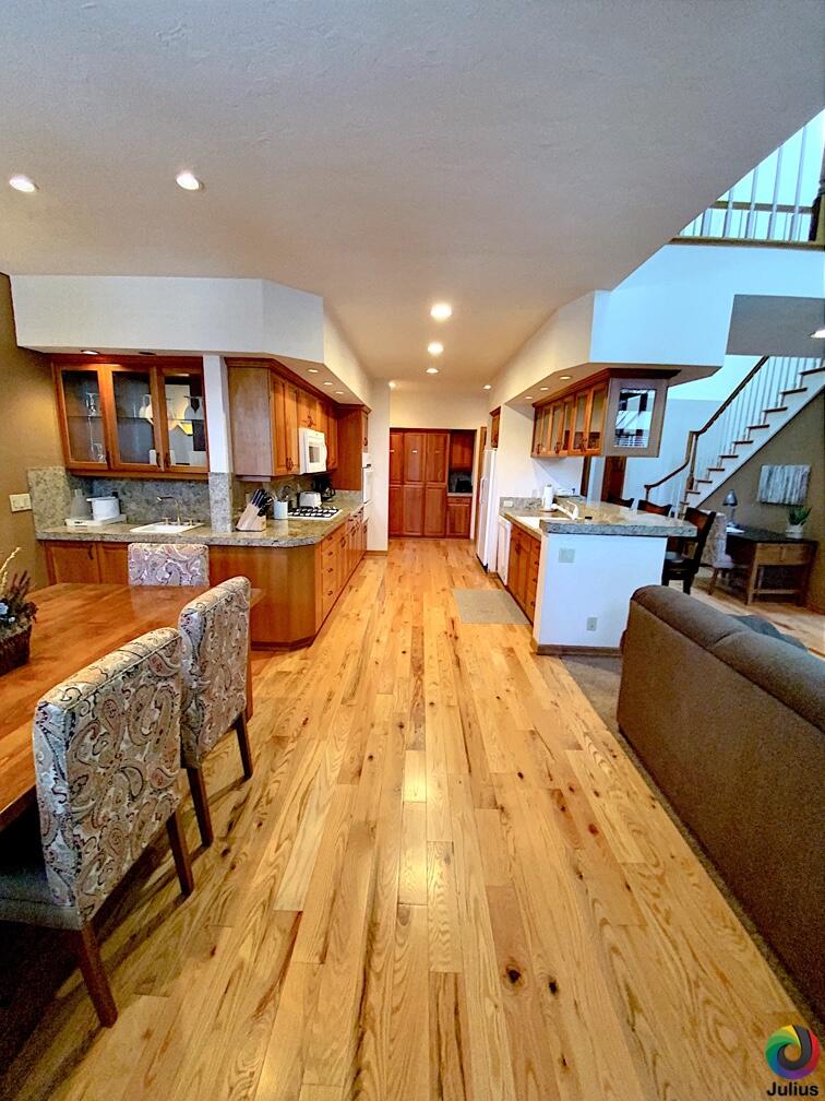 StoneTH - Residential