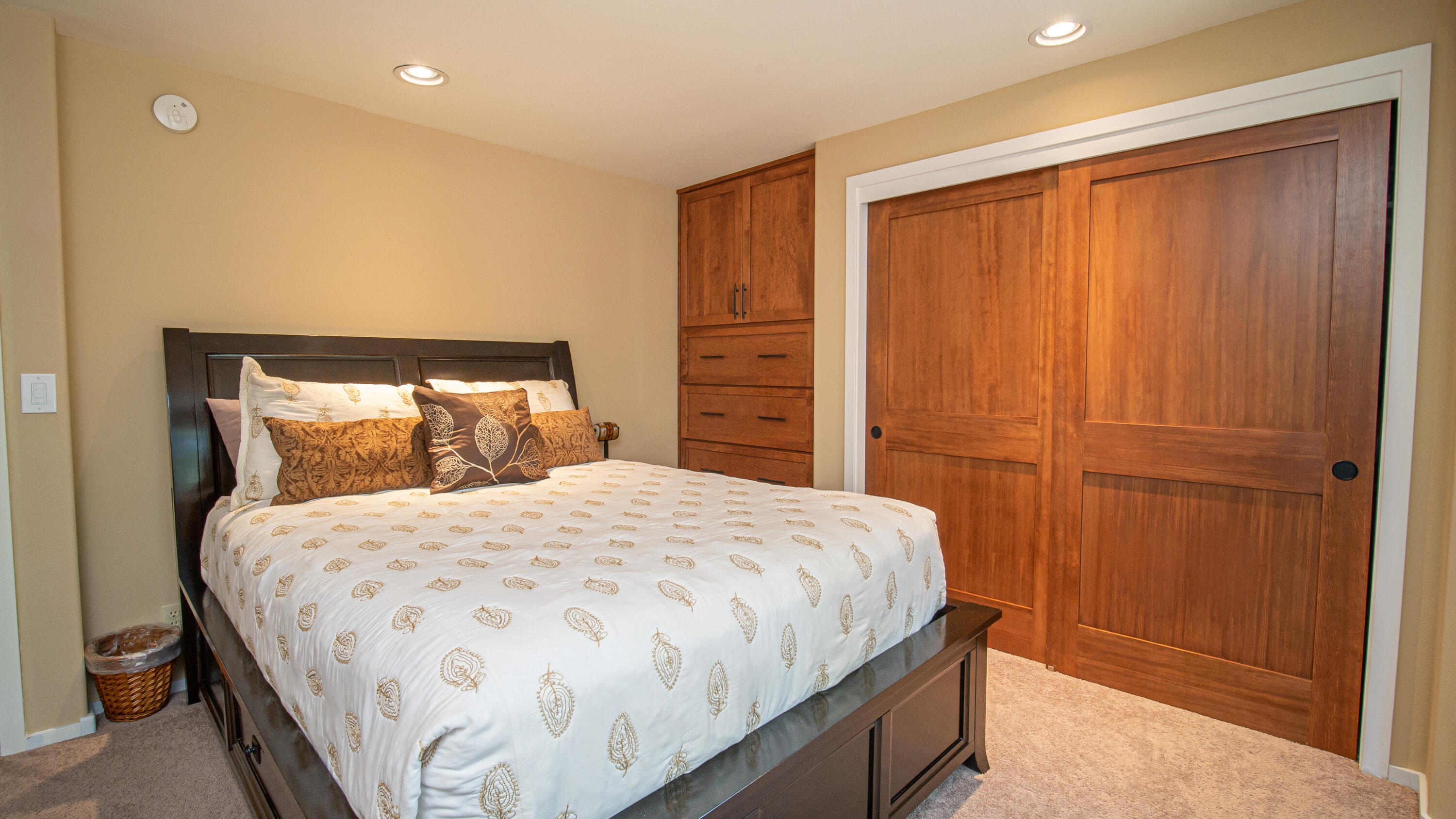 Fairway Point Villag - Residential