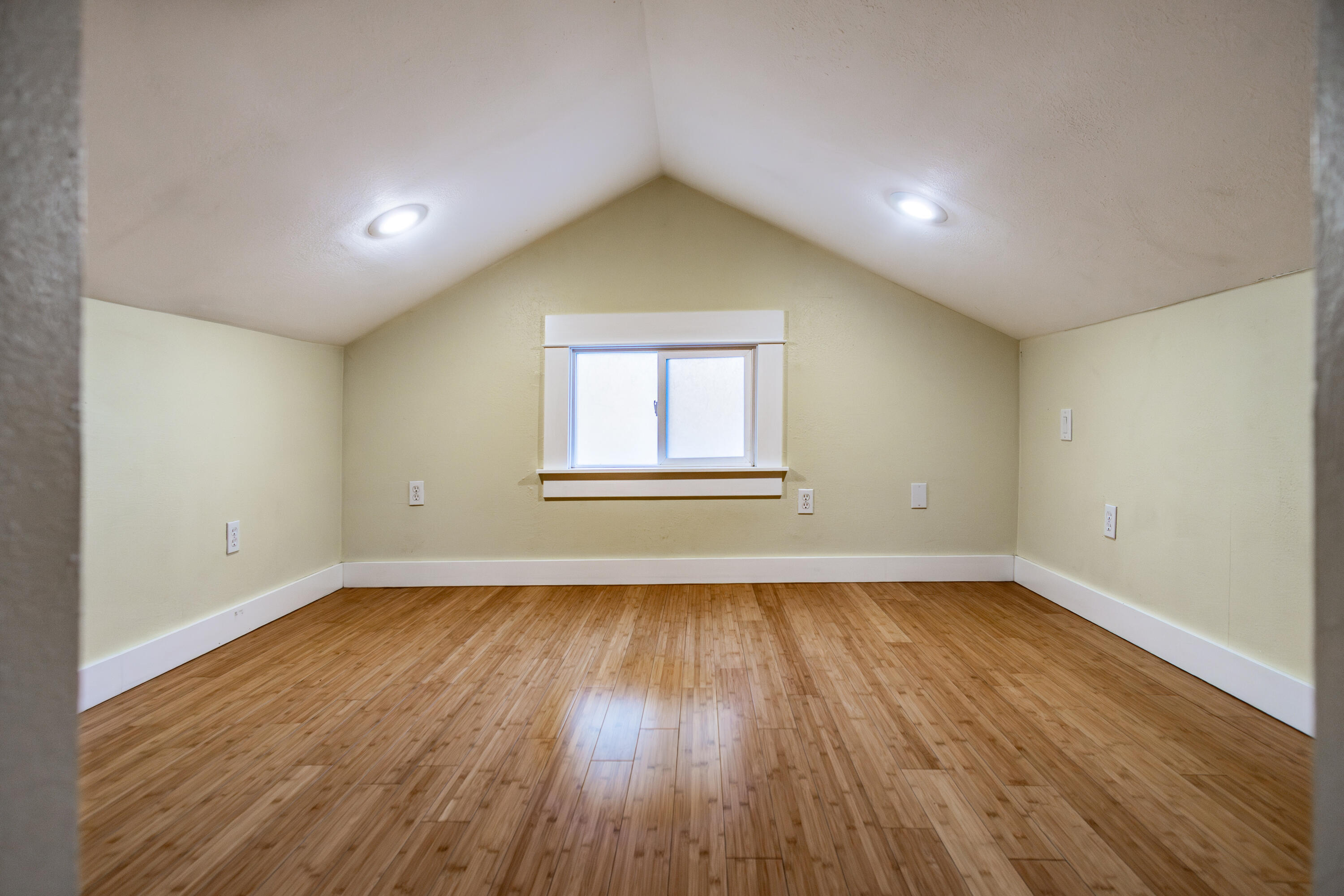 1st Addition Bend Pk - Residential