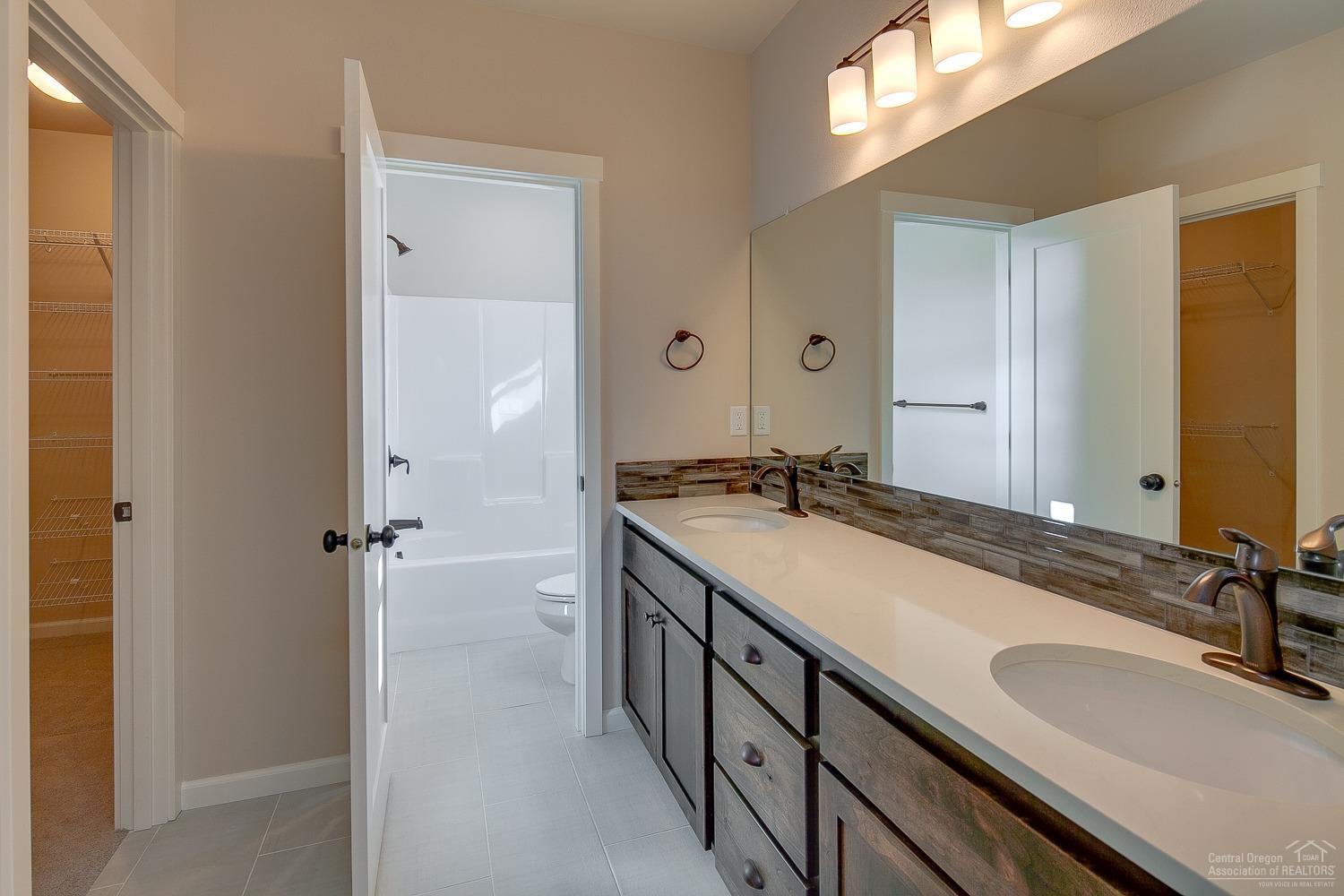 Canyon Rim Village - Residential