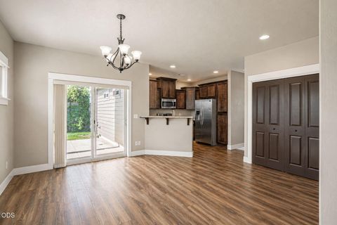 Tiny photo for 1311 Swayze Lane, Medford, OR 97501 (MLS # 220224787)