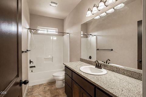 Tiny photo for 1311 Swayze Lane, Medford, OR 97501 (MLS # 220224787)
