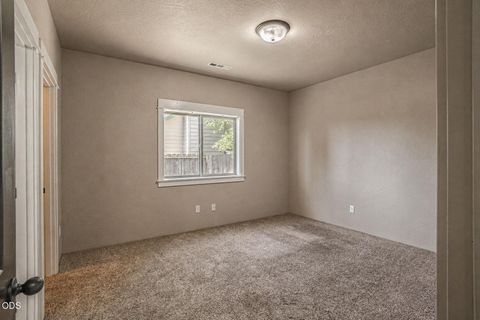 Tiny photo for 1311 Swayze Lane, Medford, OR 97501 (MLS # 220224787)