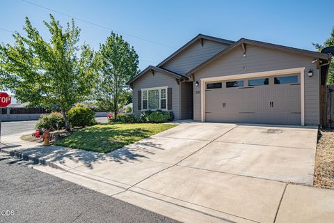 Tiny photo for 1311 Swayze Lane, Medford, OR 97501 (MLS # 220224787)