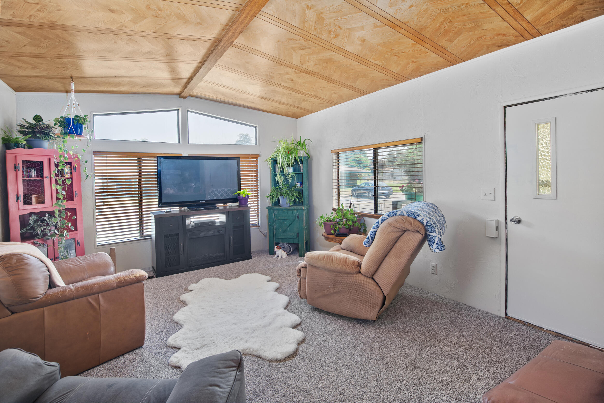 Myra Lynne Mobile Home Community - Residential