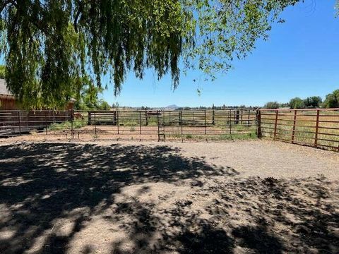 Tiny photo for 585 SW Fairgrounds Road, Madras, OR 97741 (MLS # 220214937)