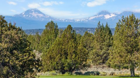 65610 Ghost Tree Court #317 Bend OR 97701