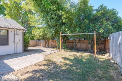 Tiny photo for 2072 NE Fairview Avenue, Grants Pass, OR 97526 (MLS # 220227323)