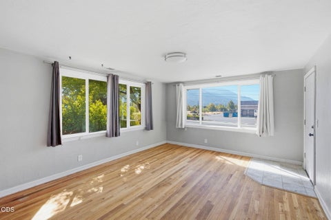 Tiny photo for 2072 NE Fairview Avenue, Grants Pass, OR 97526 (MLS # 220227323)