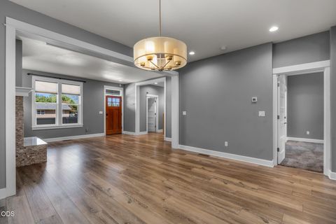 Tiny photo for 1130 SW Indian Avenue, Redmond, OR 97756 (MLS # 220224841)