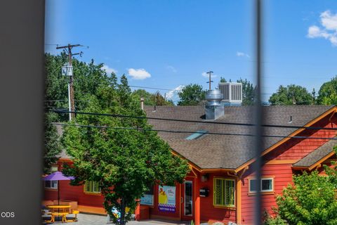 Tiny photo for 1130 SW Indian Avenue, Redmond, OR 97756 (MLS # 220224841)