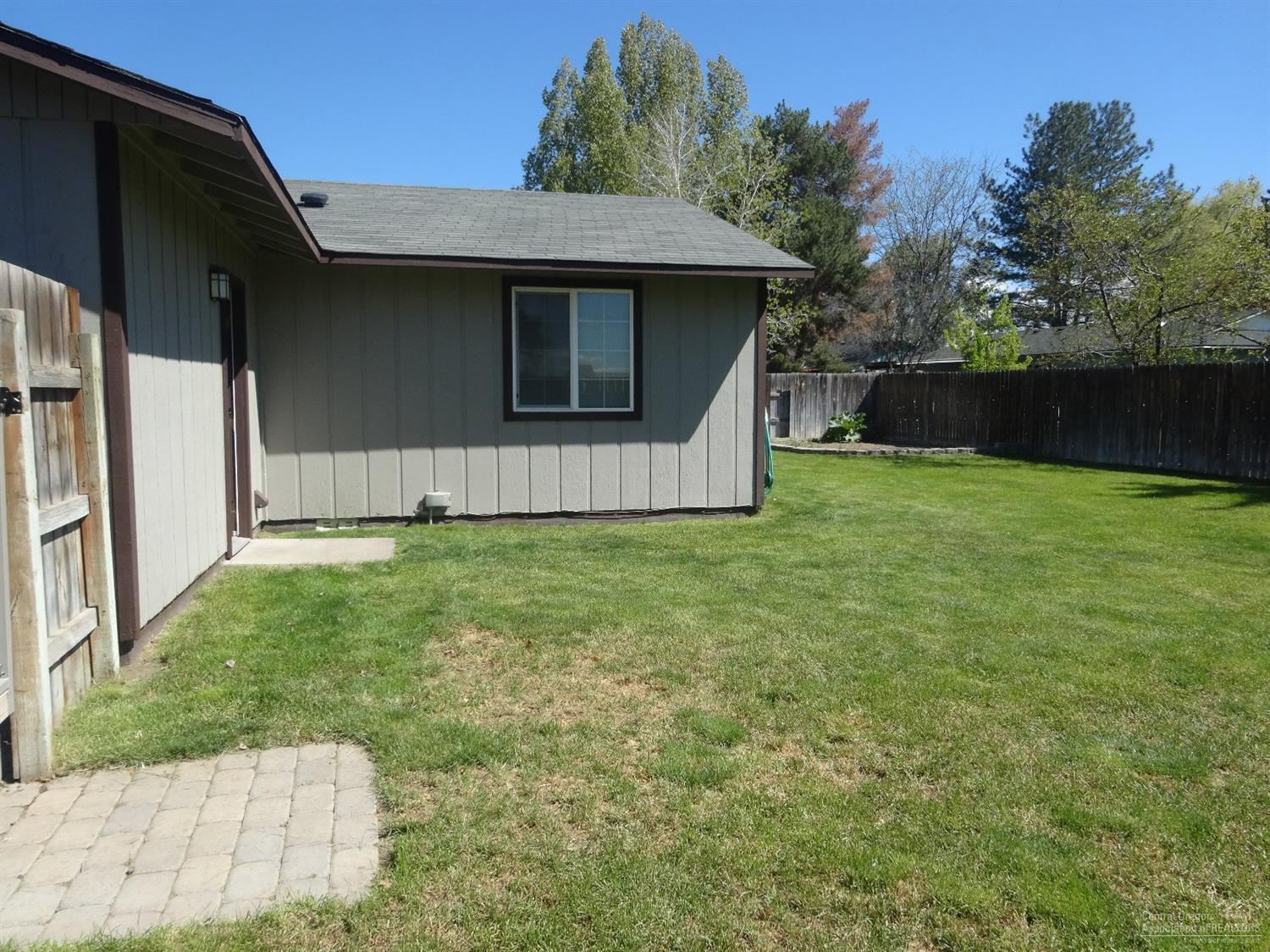 Hillcrest J - Residential