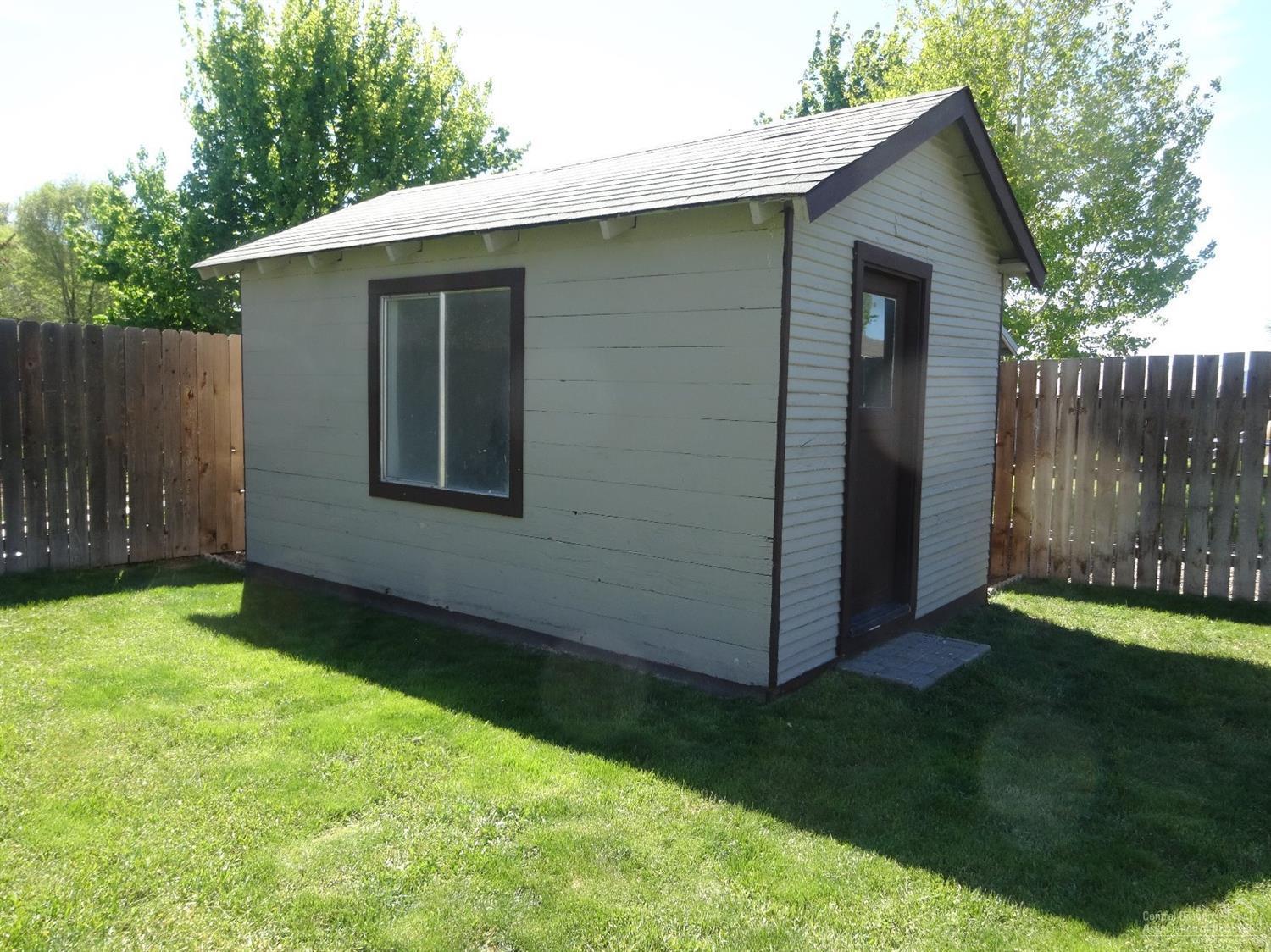 Hillcrest J - Residential