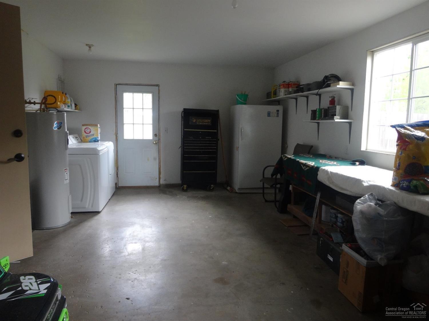 Hillcrest J - Residential