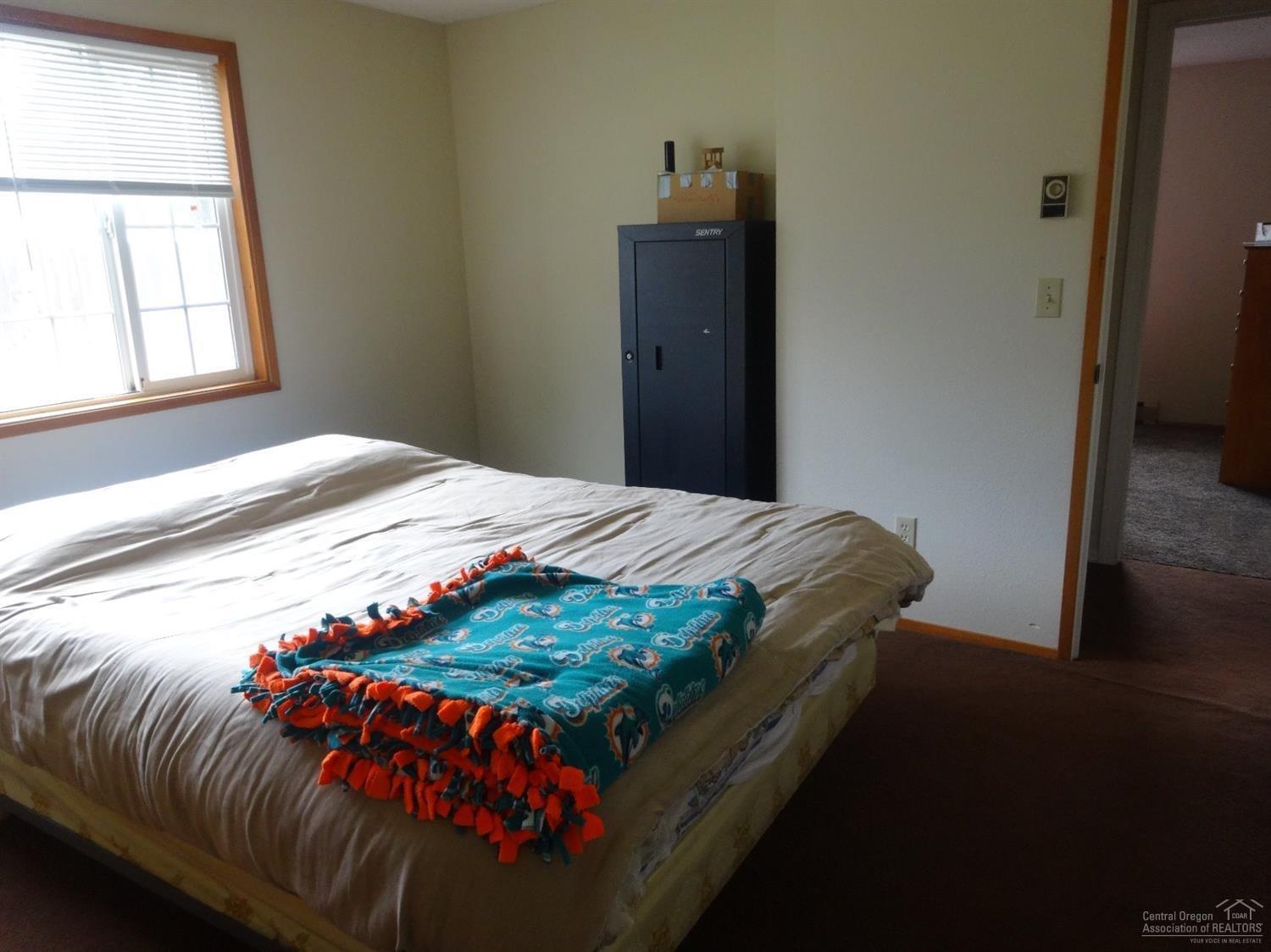 Hillcrest J - Residential