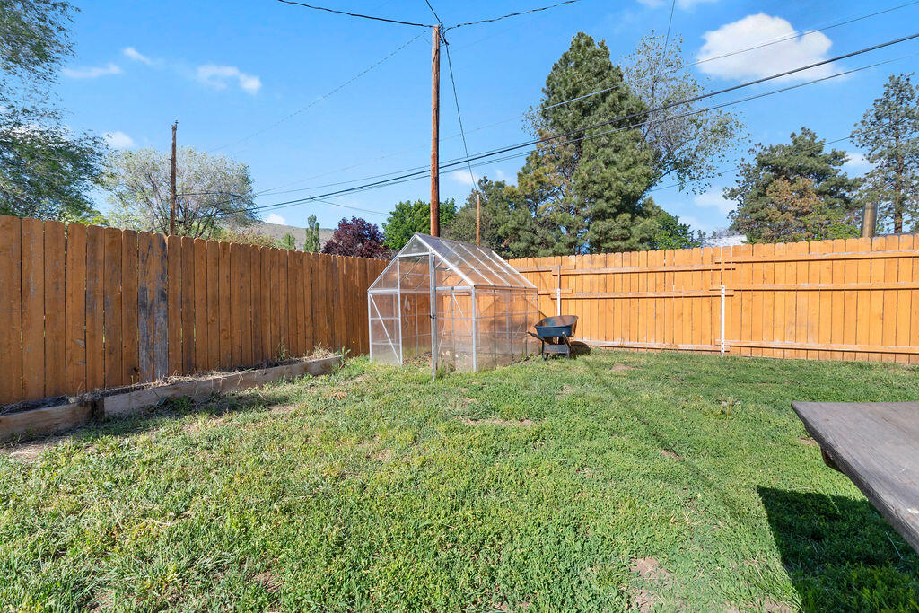 Lewis Tracts - Residential