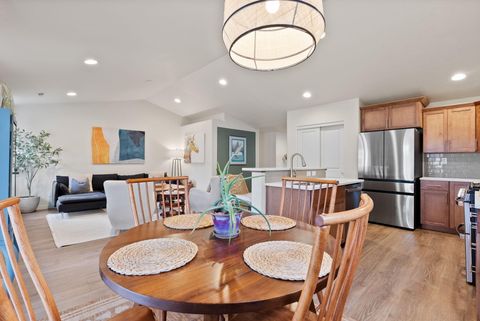 Tiny photo for 632 N Reed Street, Sisters, OR 97759 (MLS # 220212263)