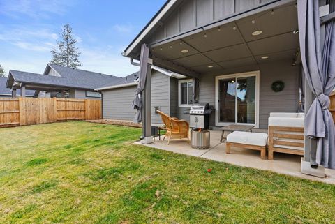 Tiny photo for 632 N Reed Street, Sisters, OR 97759 (MLS # 220212263)