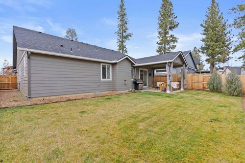 Tiny photo for 632 N Reed Street, Sisters, OR 97759 (MLS # 220212263)